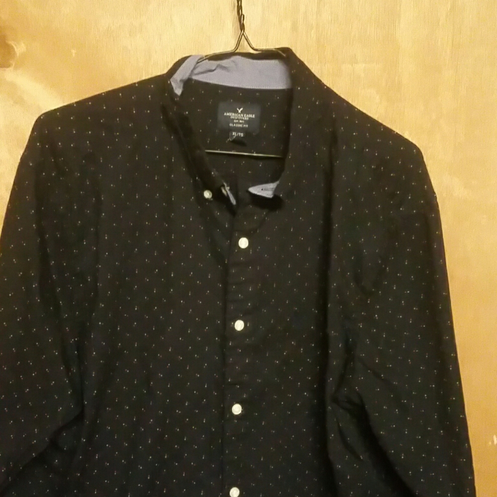 American Eagle Button-Up